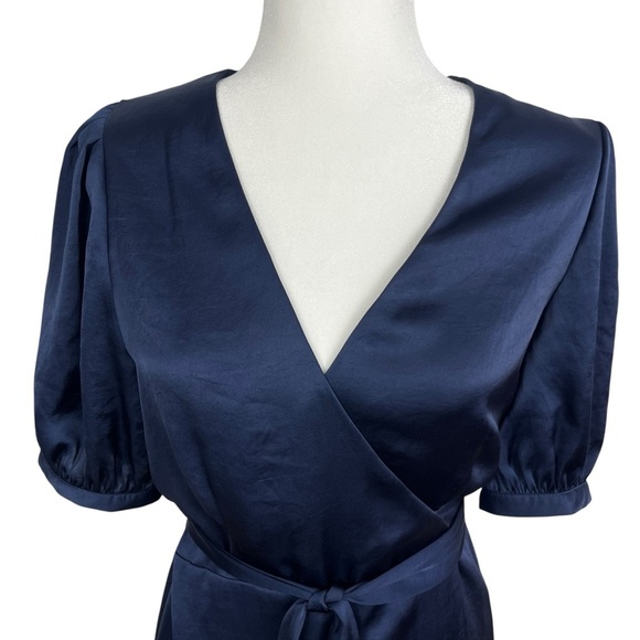 ARITZIA WILFRED Free Lune Classy Navy Blue Satin Puff Sleeve Wrap Dress Medium - Picture 5 of 13